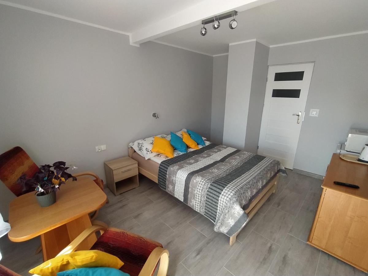 Moris 2 Pokoje Goscinne Łeba Extérieur photo